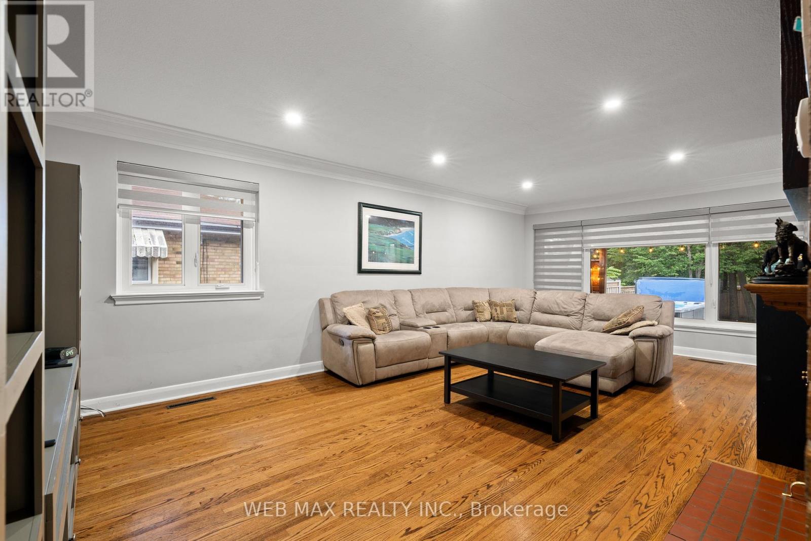 14 Howarth Avenue, Toronto, Ontario  M1R 1H4 - Photo 7 - E13748422