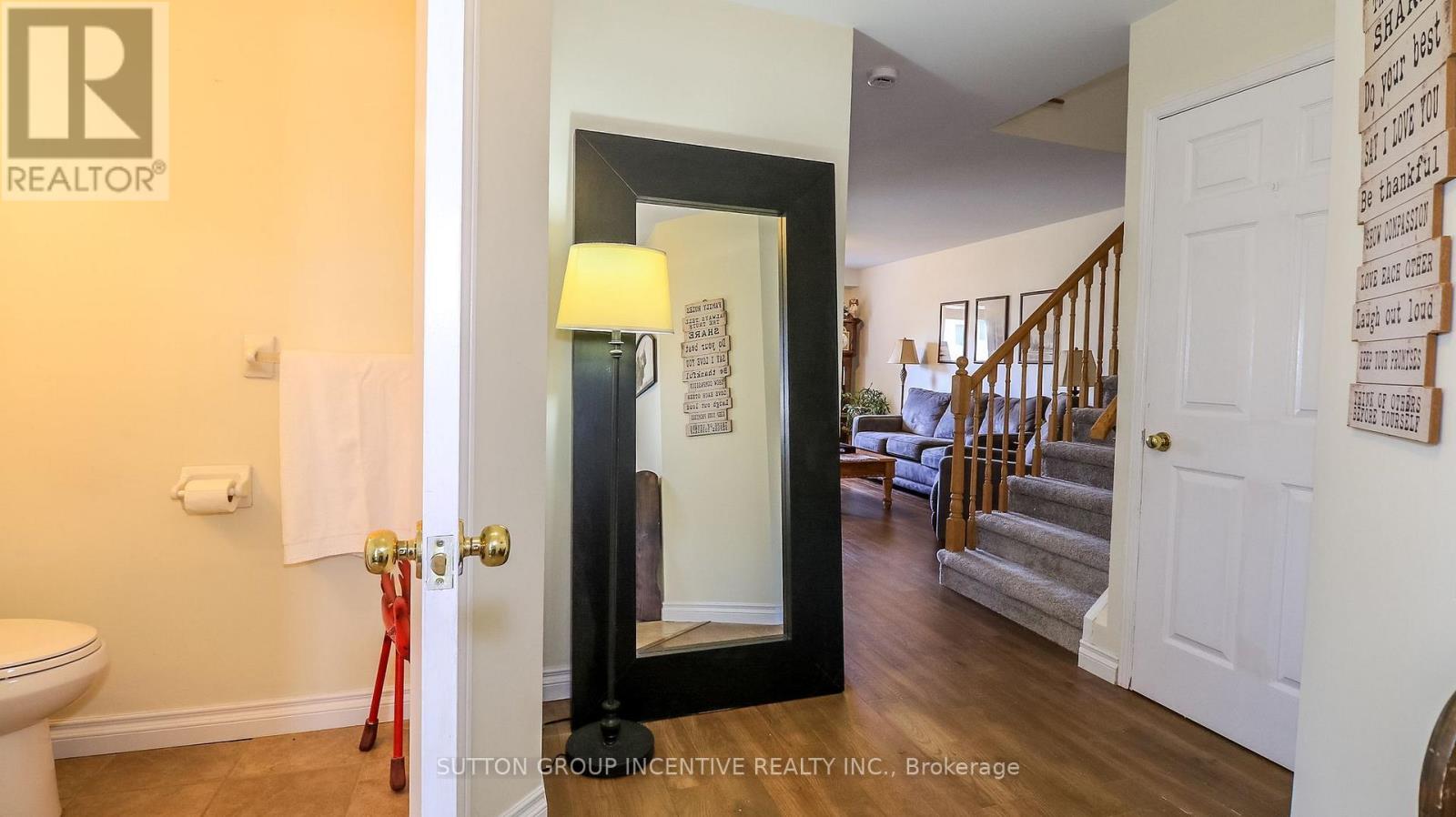 152 Julia Crescent, Orillia, Ontario L3V 7W8 - Photo 3 - S13748394