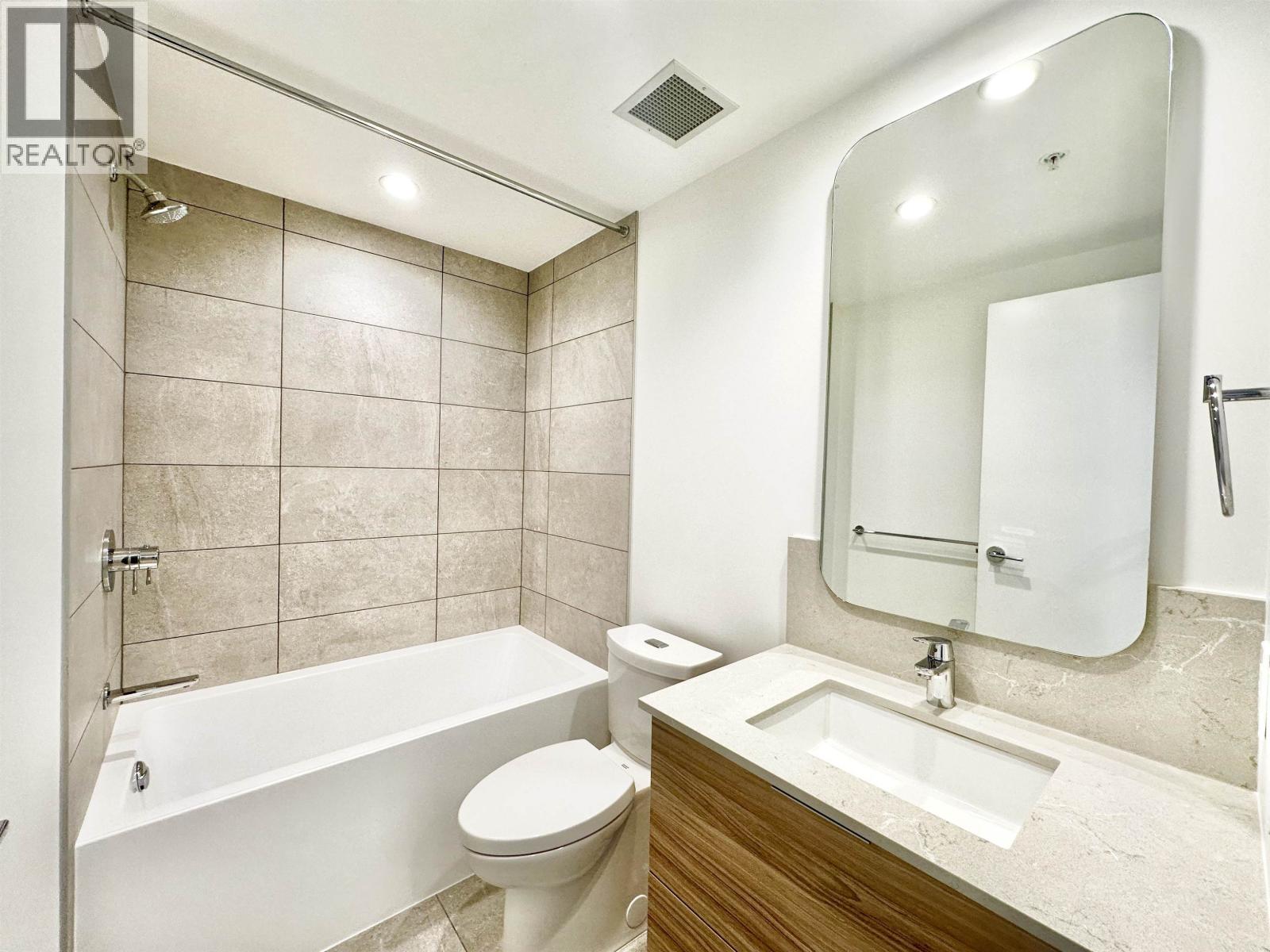 1004 2375 Emery Court, North Vancouver, British Columbia  V7J 0E9 - Photo 11 - R3161836