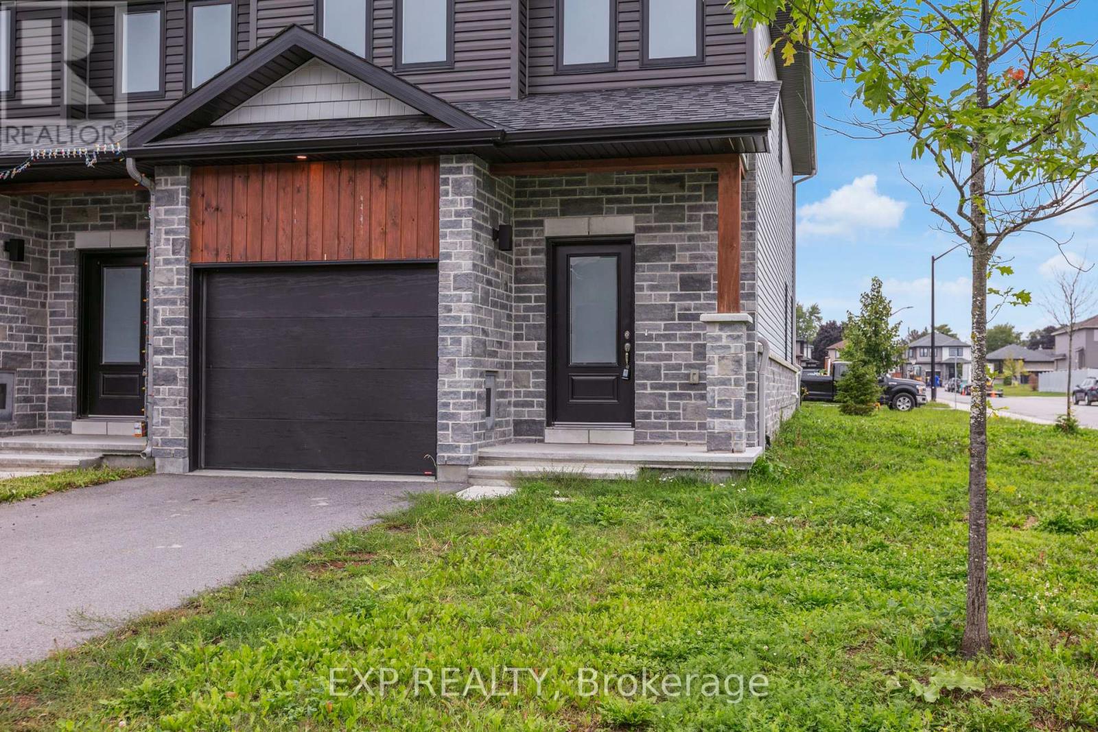 126 Dowdall Circle, Carleton Place, Ontario  K7C 0S4 - Photo 2 - X13748444