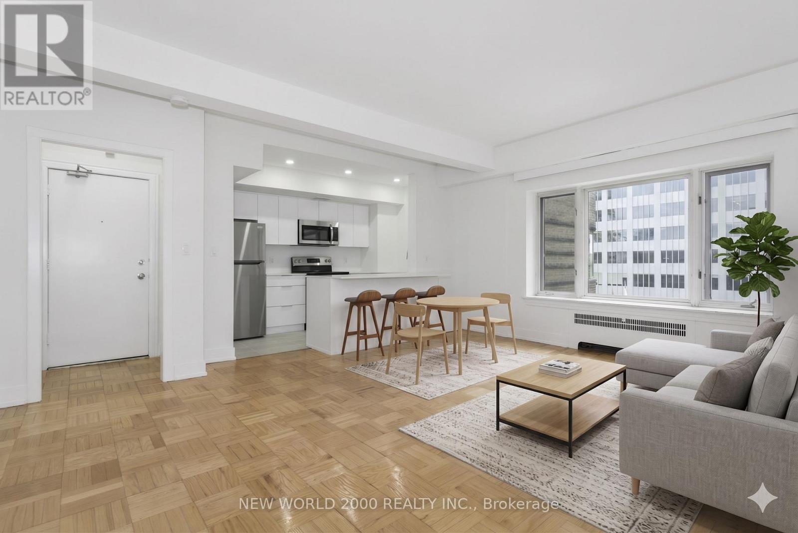206 - 110 St Clair Avenue W, Toronto, Ontario  M4V 1N4 - Photo 4 - C13748452