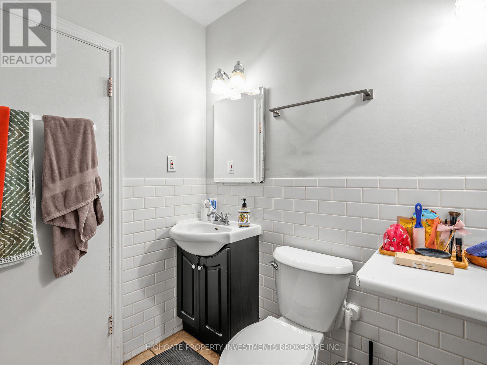 981 Avenue Road, Toronto, Ontario  M5P 2K9 - Photo 19 - C13748474