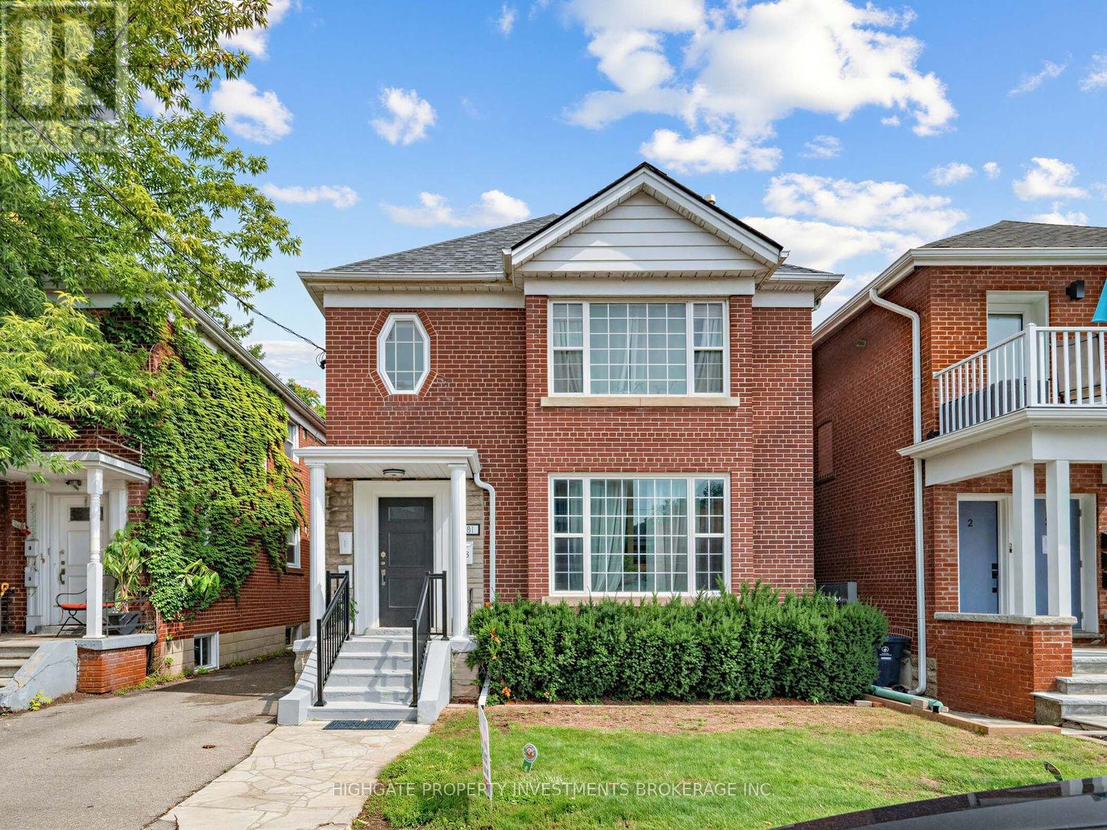 981 Avenue Road, Toronto, Ontario  M5P 2K9 - Photo 2 - C13748474