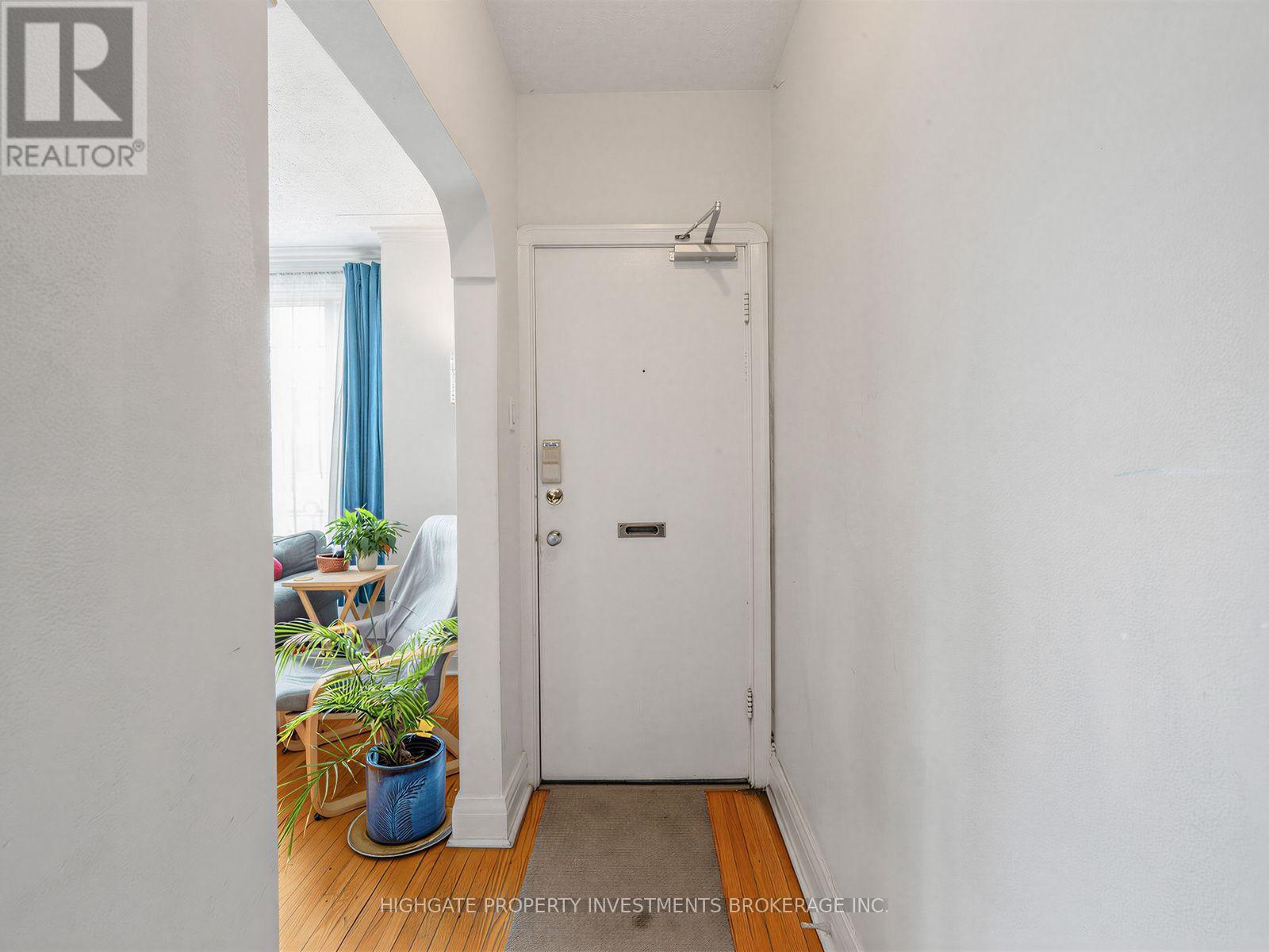 981 Avenue Road, Toronto, Ontario  M5P 2K9 - Photo 3 - C13748474