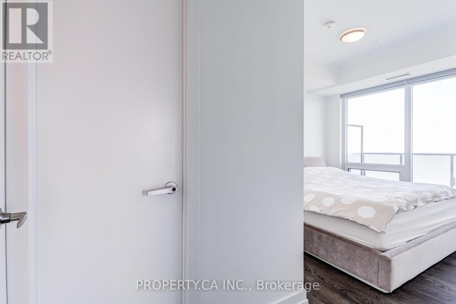 2903 - 8 Olympic Garden Drive, Toronto, Ontario  M2M 0B9 - Photo 8 - C13748514