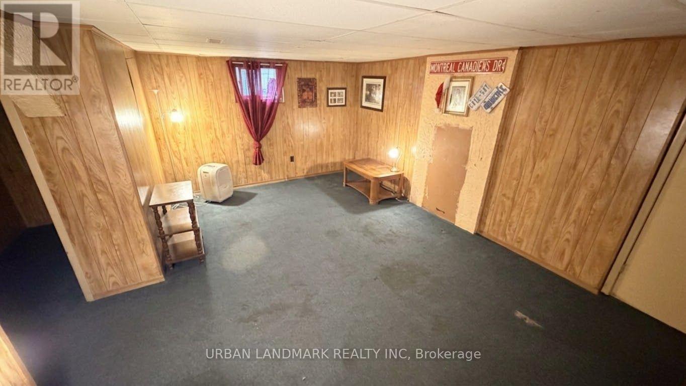 329 Durham Court, Oshawa, Ontario  L1J 1W8 - Photo 7 - E13748510