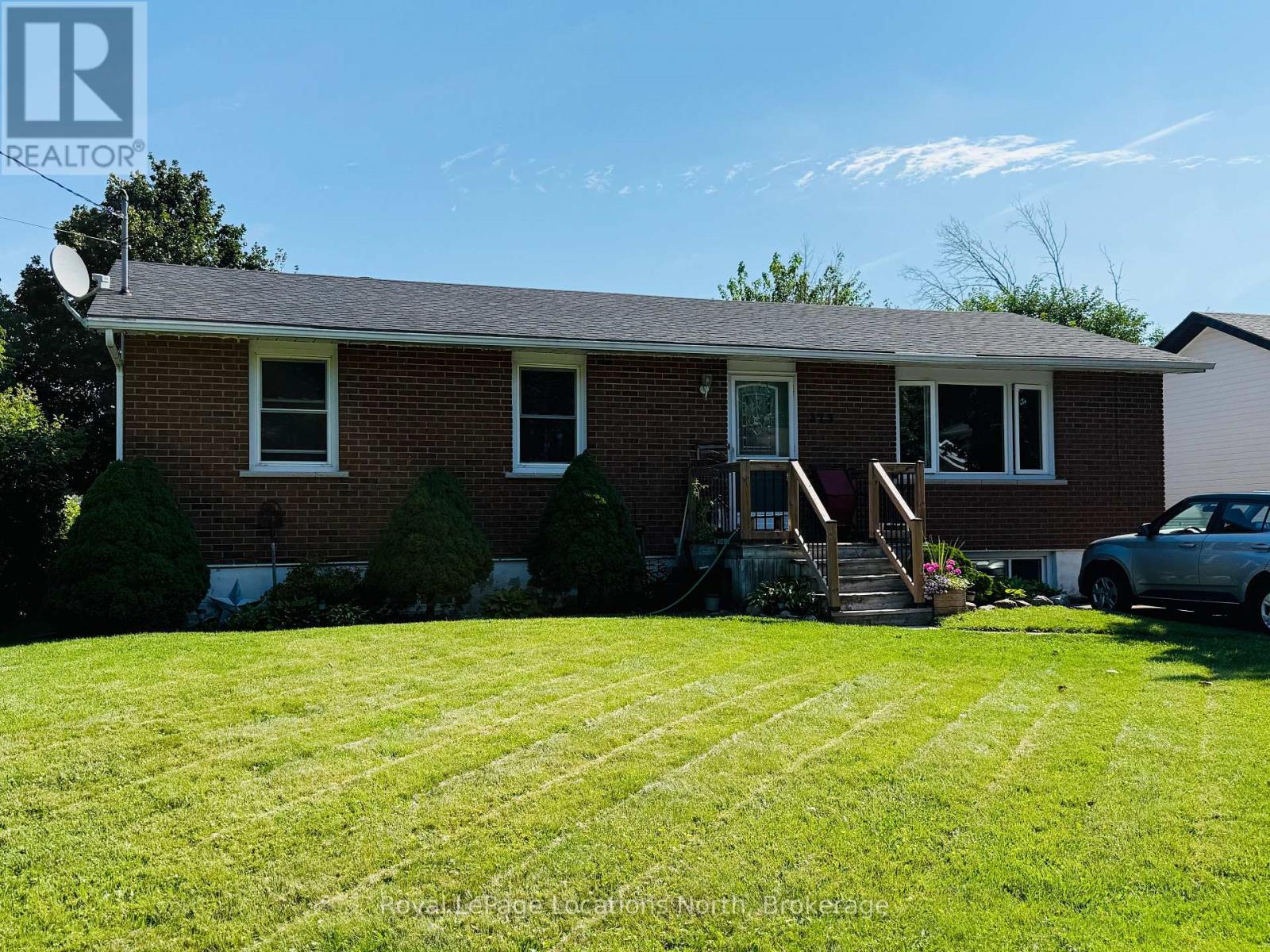 Unit B - 373 Peel Street, Collingwood, Ontario  L9Y 3W5 - Photo 1 - S13748434