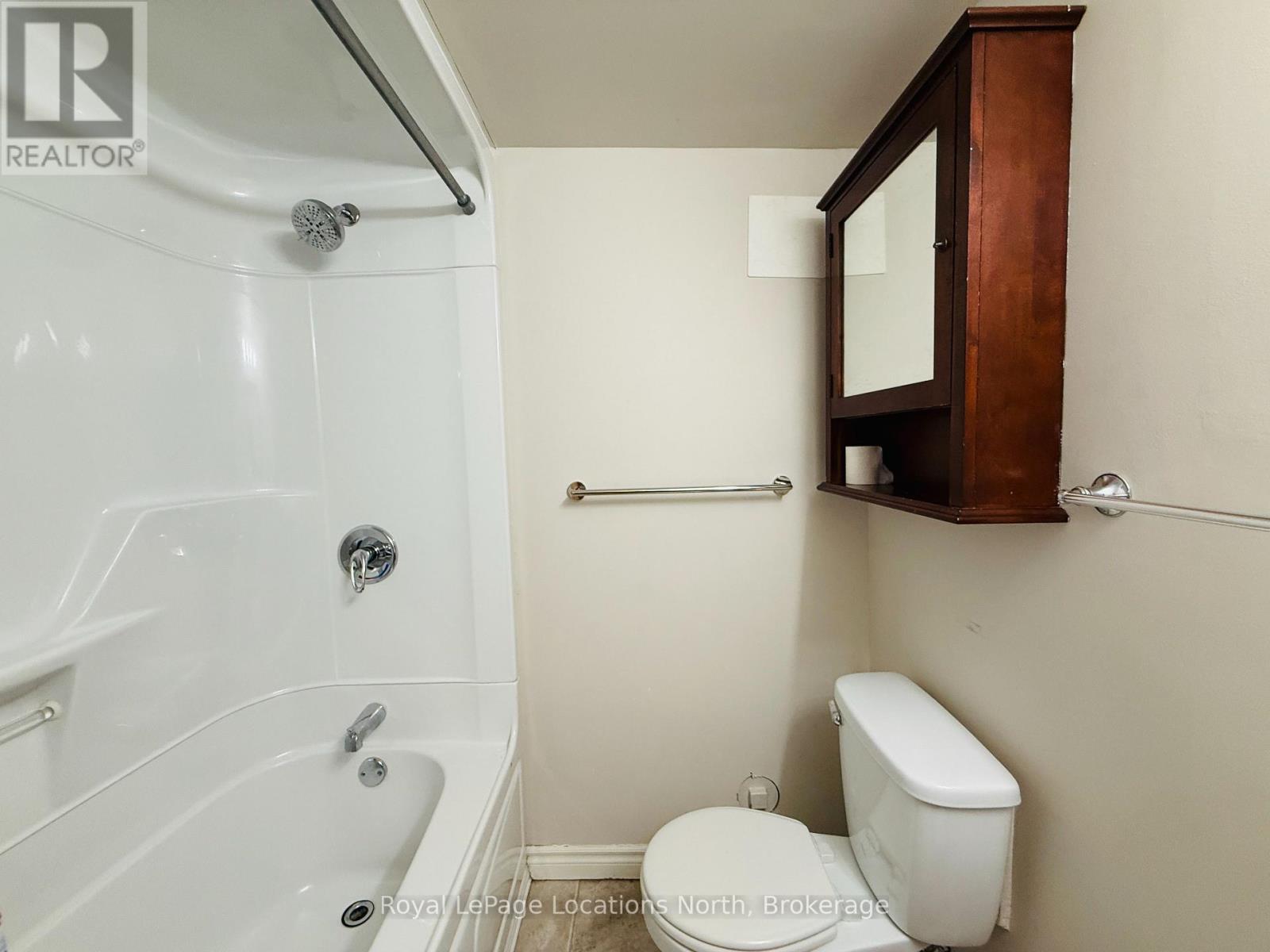Unit B - 373 Peel Street, Collingwood, Ontario  L9Y 3W5 - Photo 16 - S13748434