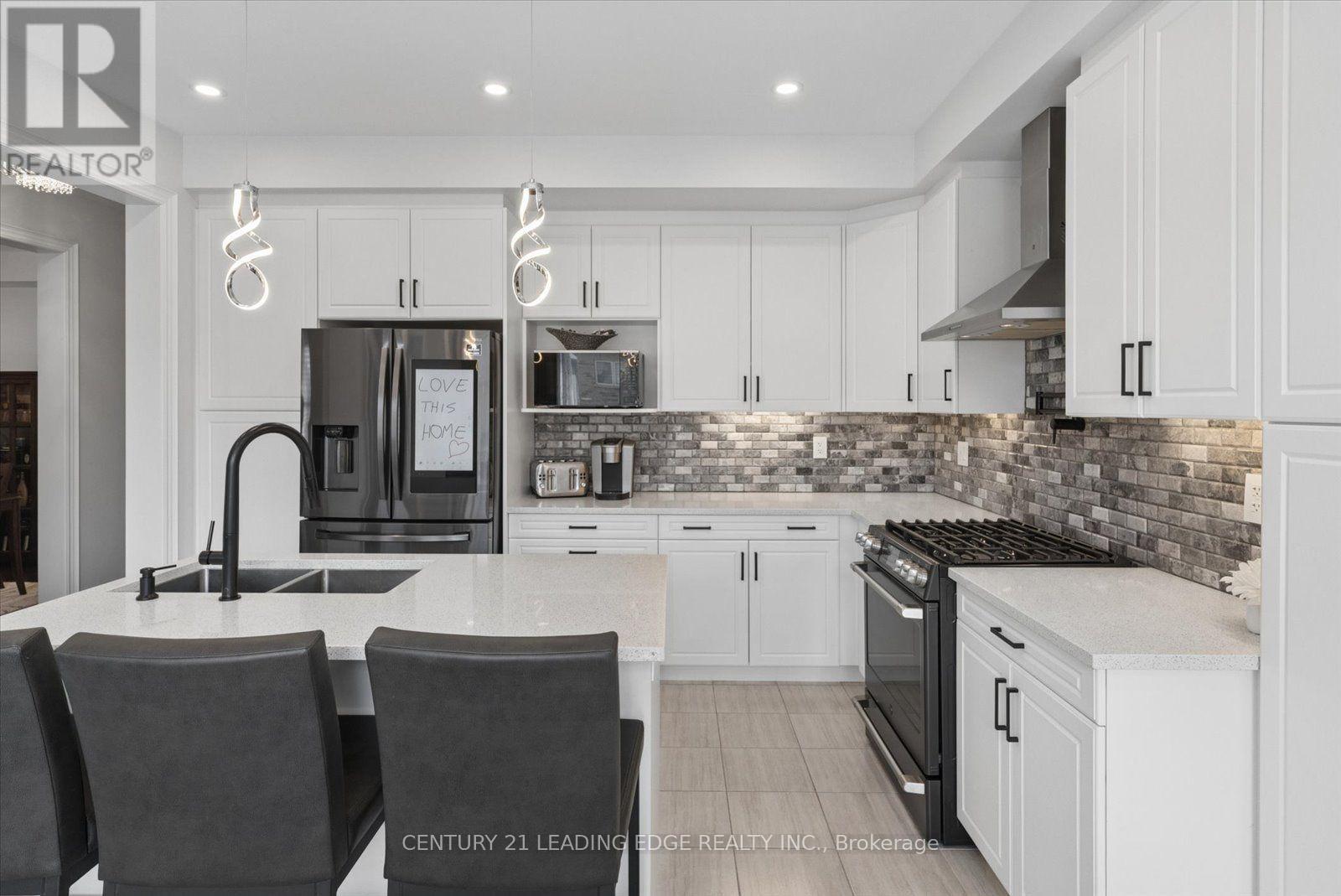 109 Ben Sinclair Avenue, East Gwillimbury, Ontario  L9N 0S3 - Photo 14 - N13748428