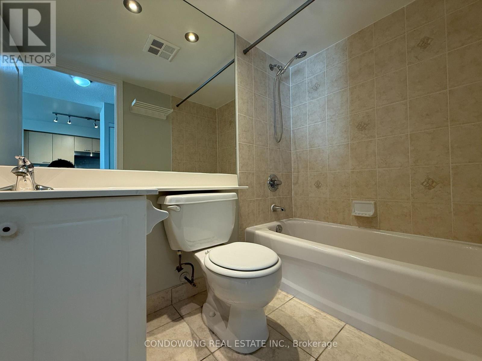 318 - 62 Suncrest Boulevard, Markham, Ontario  L3T 7Y6 - Photo 8 - N13748466