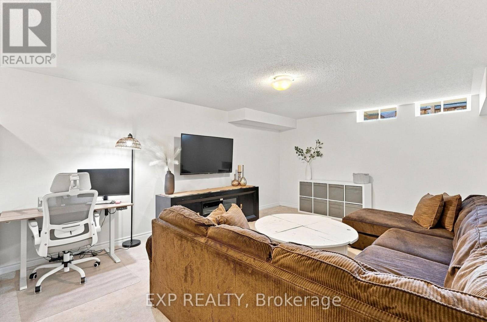 128 Chessington Avenue, East Gwillimbury, Ontario  L9N 0R6 - Photo 39 - N13748500