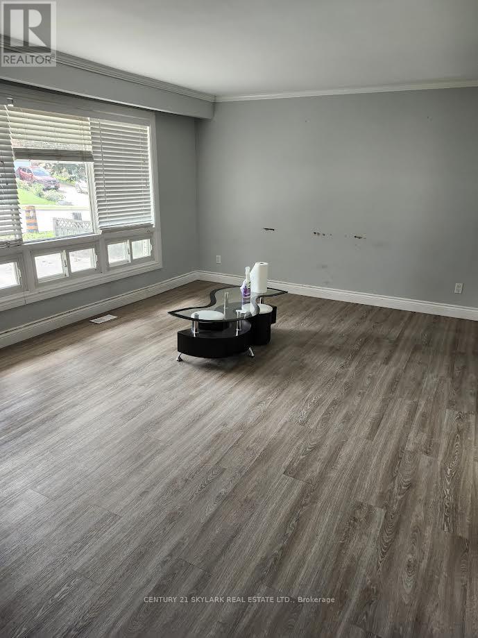 74 BALDWIN LANE, Barrie, Ontario