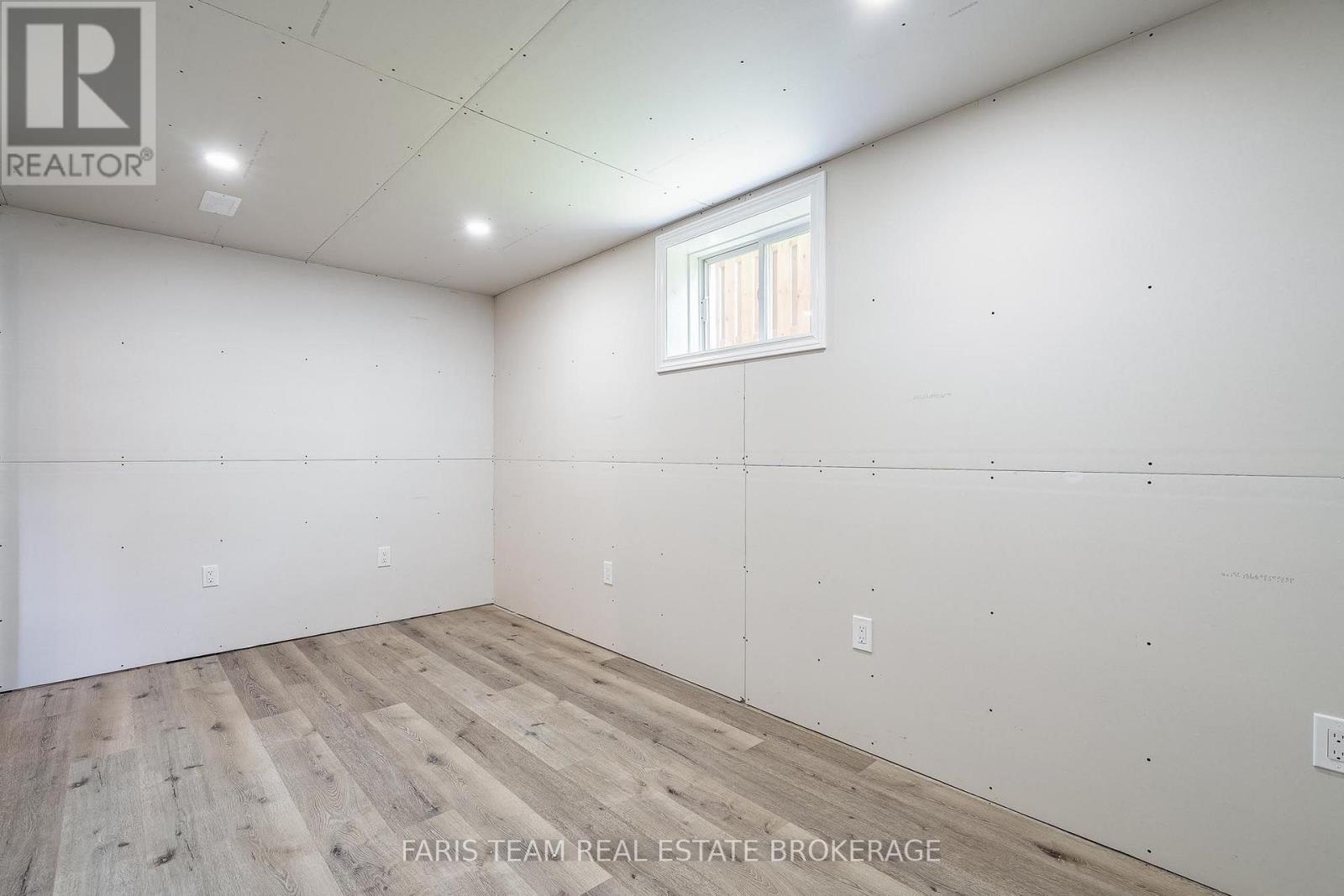 12 Arthur Avenue, Barrie, Ontario  L4M 6H3 - Photo 24 - S13748468