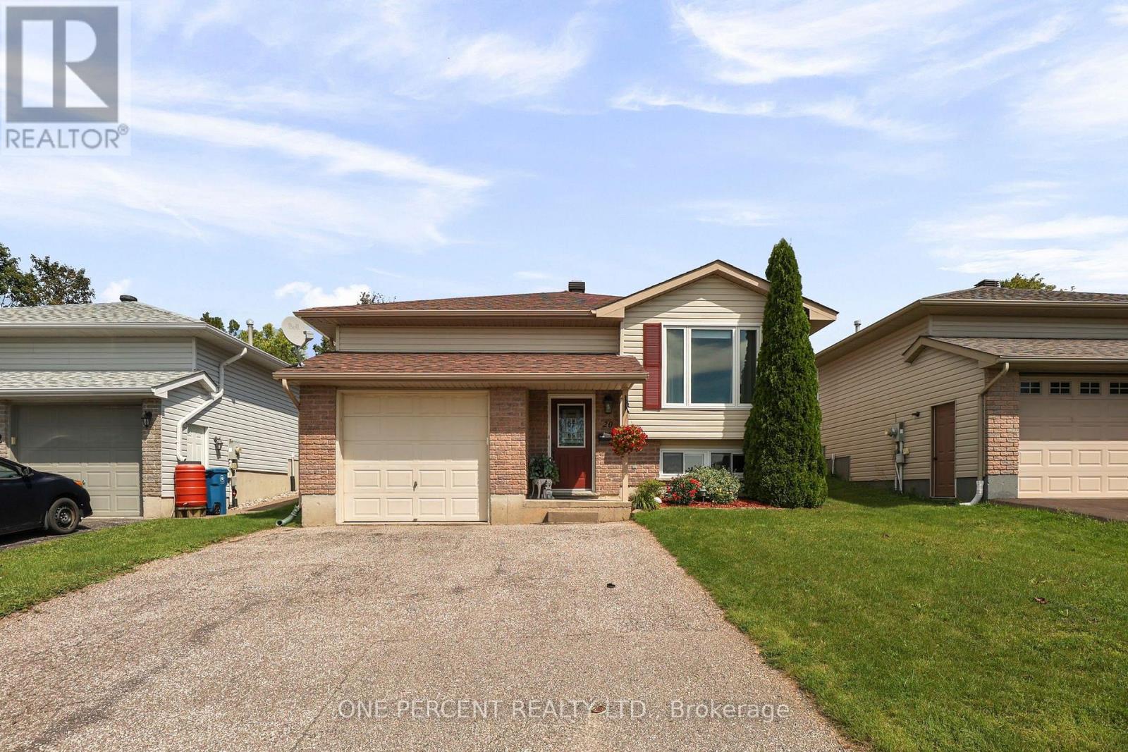 20 Jordon Crescent, Orillia, Ontario  L3V 8A9 - Photo 3 - S13748476