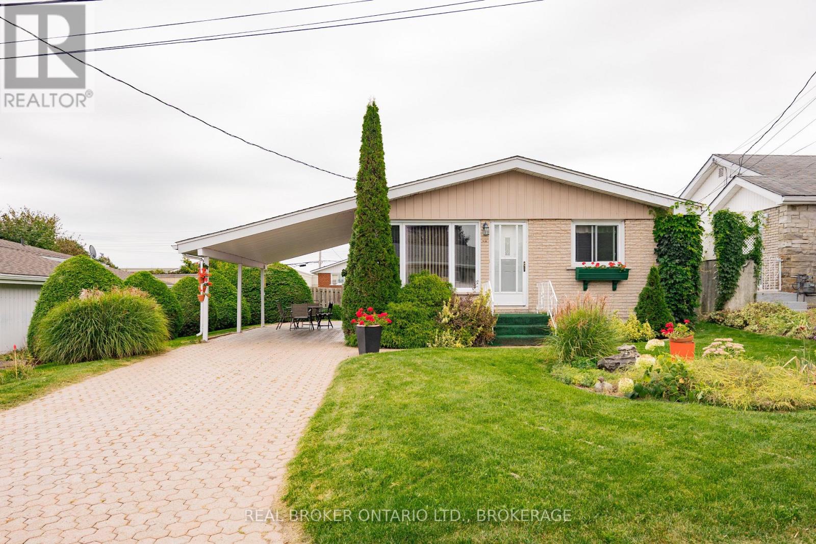 48 CLEMENT STREET, North Glengarry, Ontario