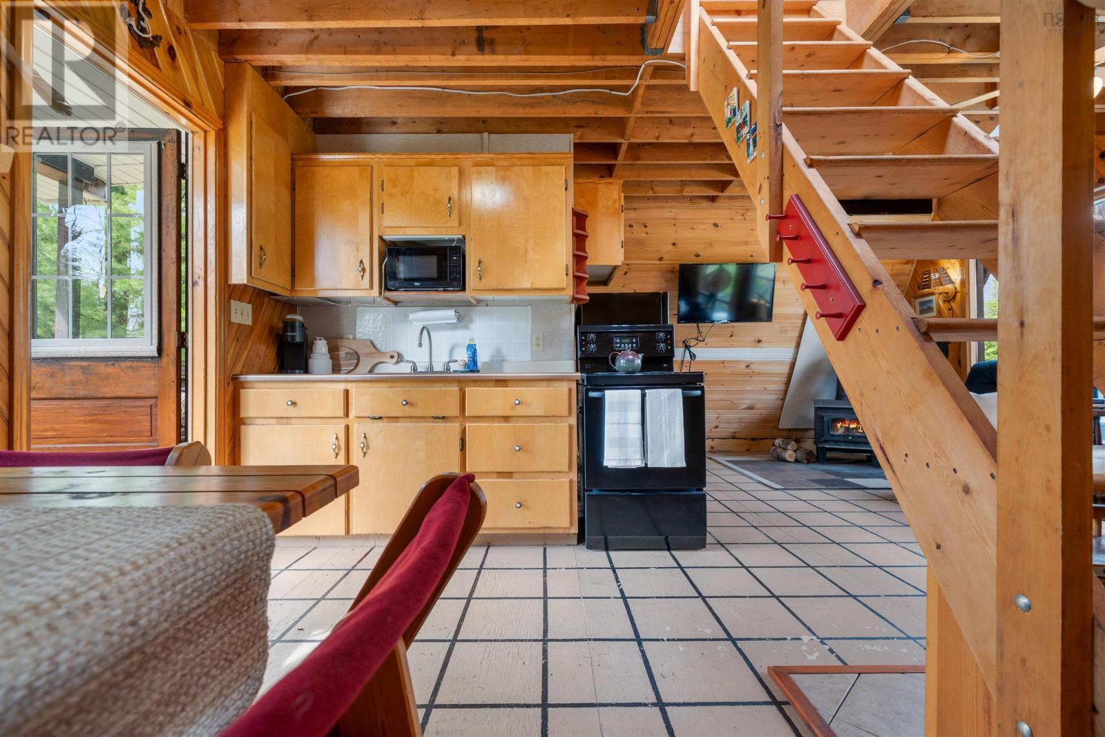 139 Murray Lane, Chance Harbour, Nova Scotia  B0K 1X0 - Photo 2 - 202622427