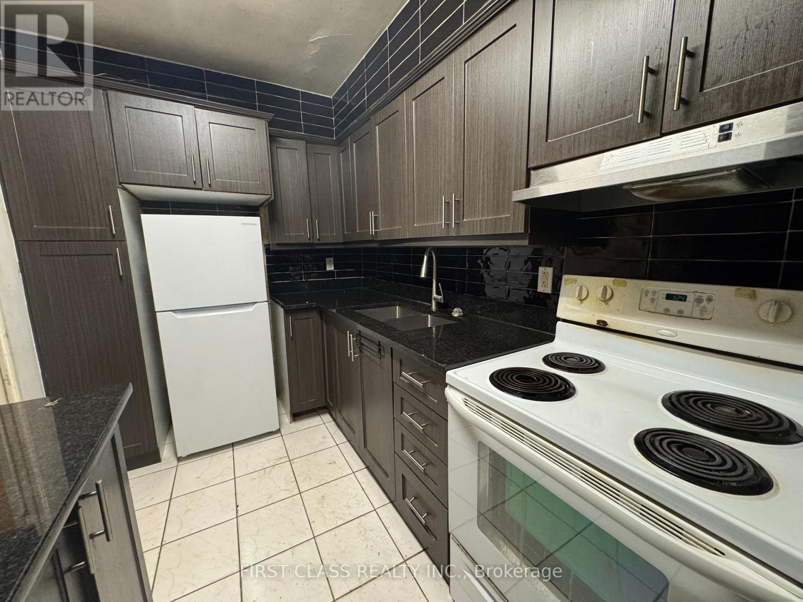 148 - 10 Eddystone Avenue, Toronto, Ontario  M3N 2T2 - Photo 2 - W13748456