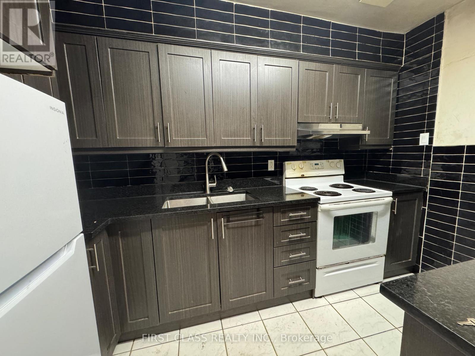 148 - 10 Eddystone Avenue, Toronto, Ontario  M3N 2T2 - Photo 3 - W13748456