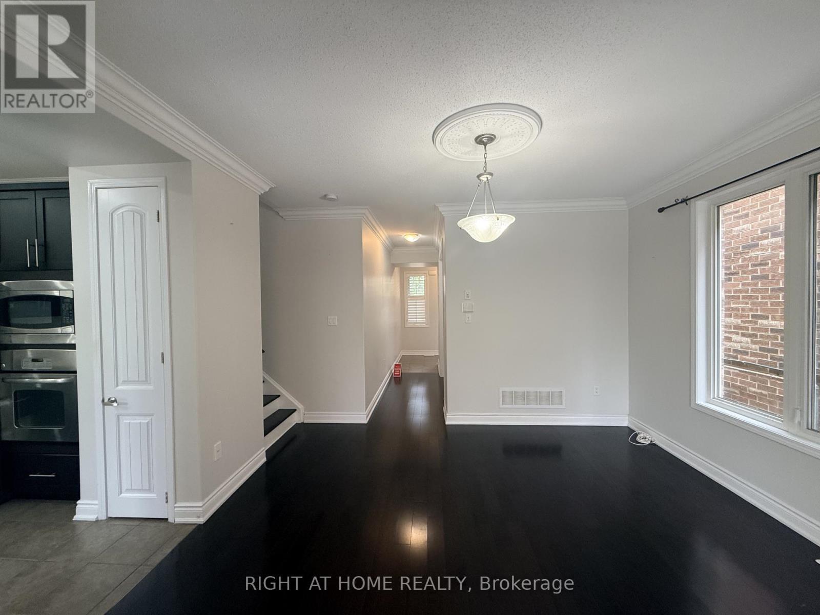 970 Farmstead Drive, Milton, Ontario  L9T 8J1 - Photo 14 - W13748494