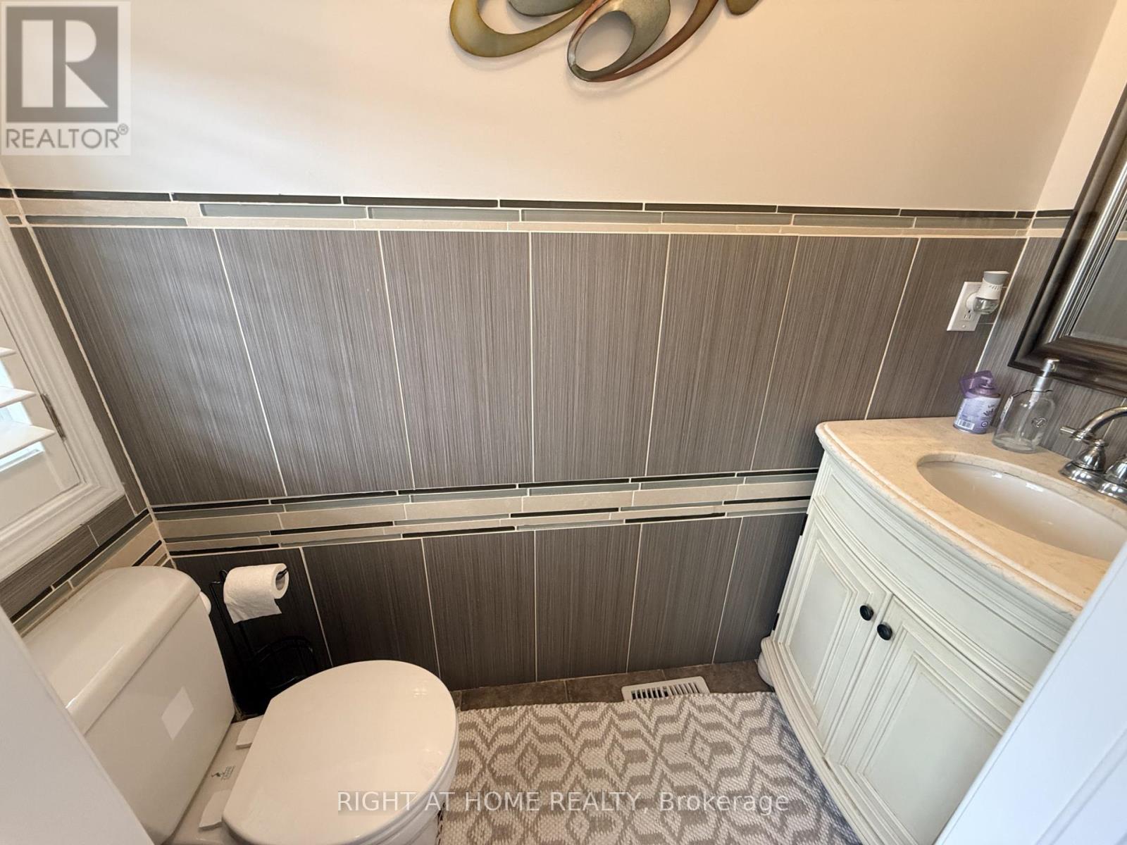 970 Farmstead Drive, Milton, Ontario  L9T 8J1 - Photo 3 - W13748494