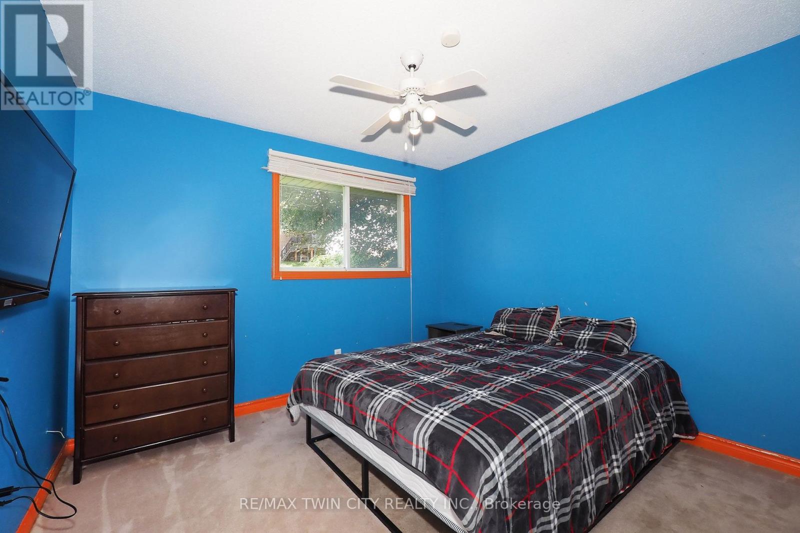 870 Strasburg Road, Kitchener, Ontario  N2E 2K4 - Photo 22 - X13748458