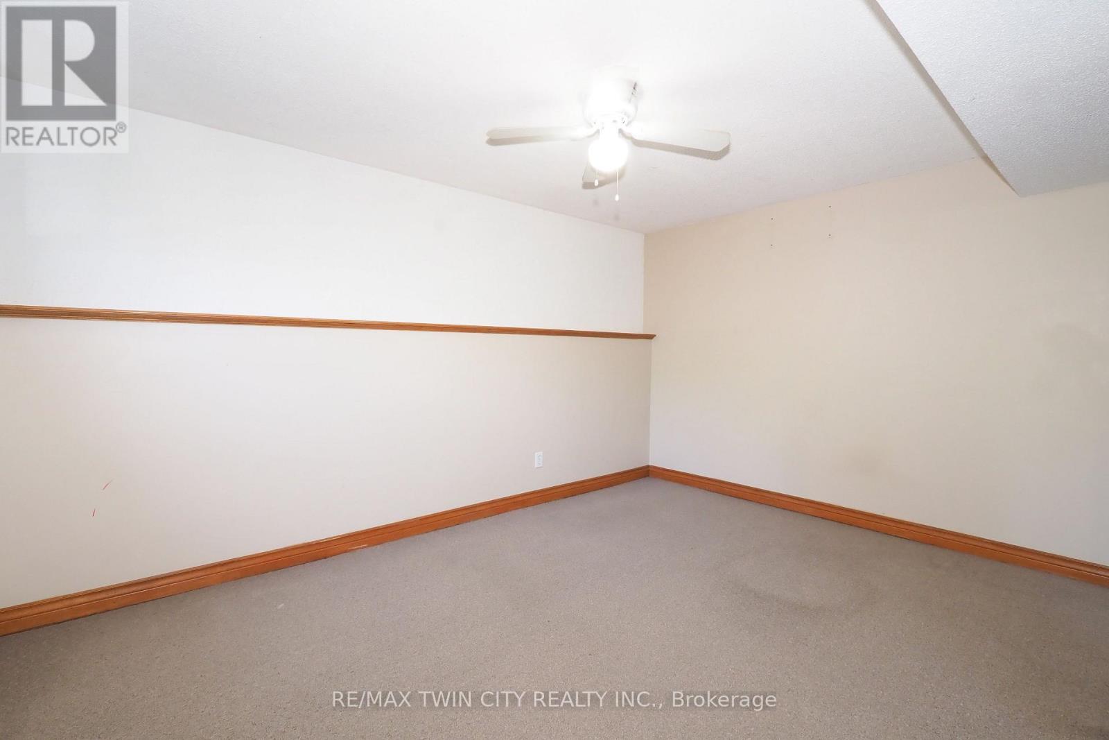 870 Strasburg Road, Kitchener, Ontario  N2E 2K4 - Photo 31 - X13748458