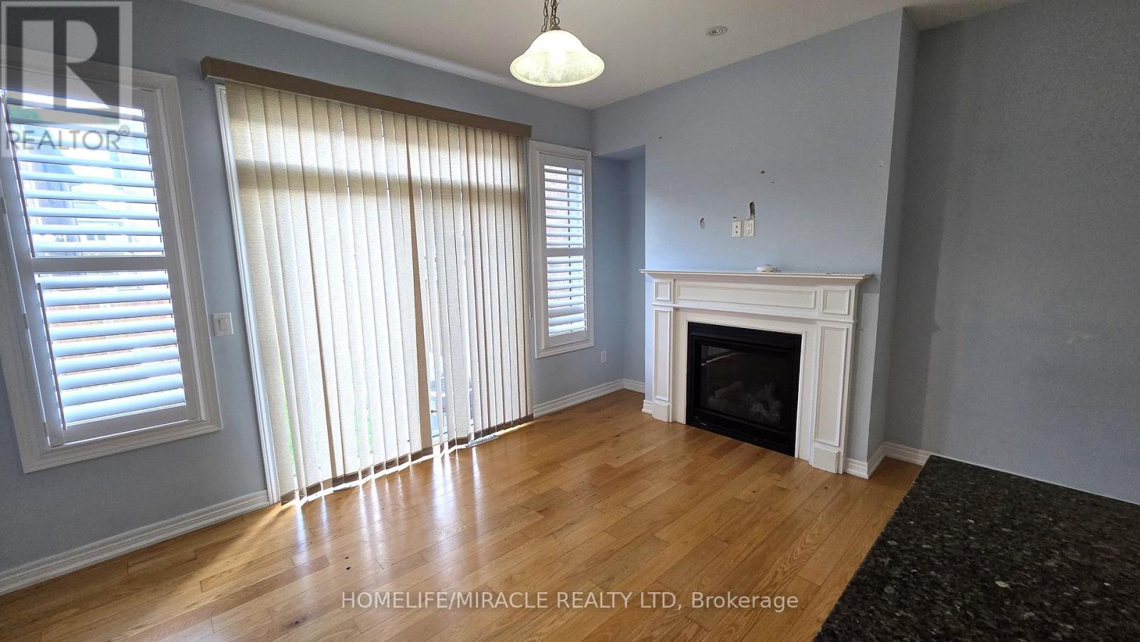 12 Pearman Crescent, Brampton, Ontario L7A 4V8 - Photo 11 - W13631588