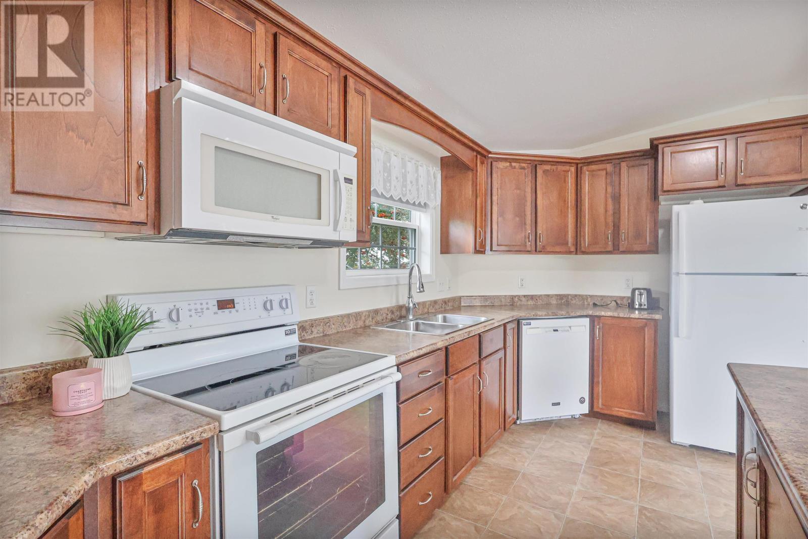 36 Amber Avenue, Charlottetown, Prince Edward Island  C1E 0K9 - Photo 17 - 202622506