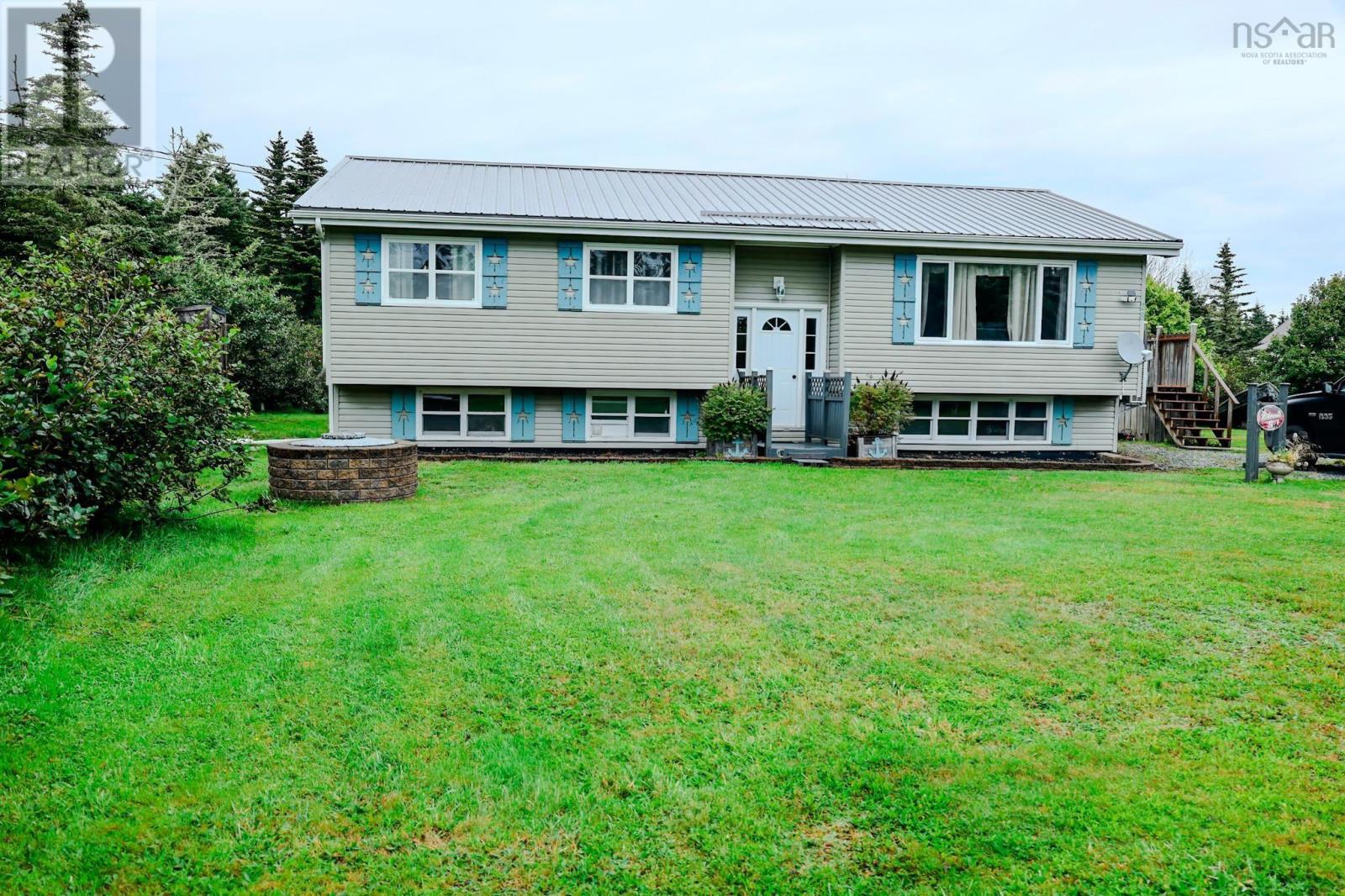 28 Penney Road, South Side, Nova Scotia