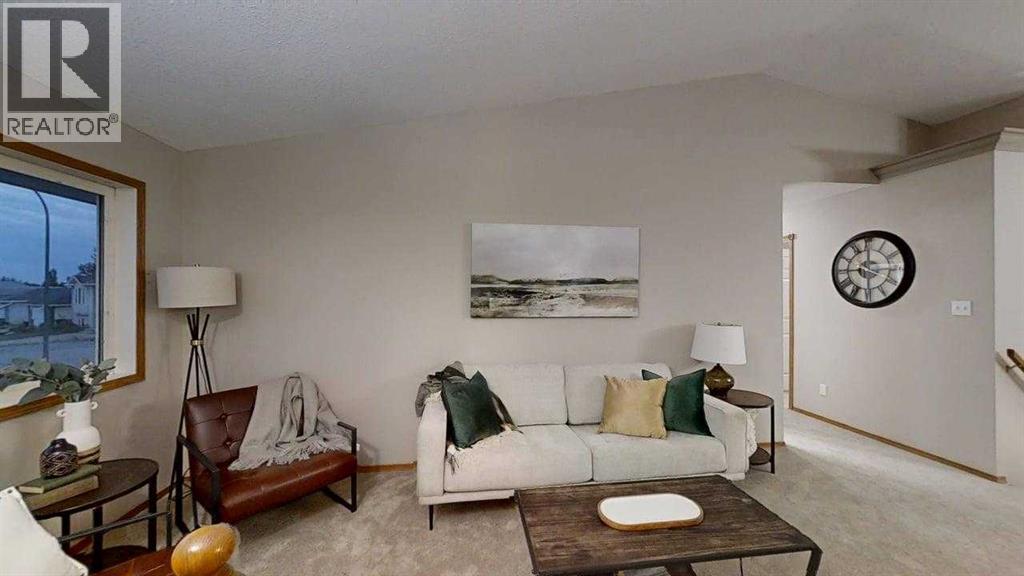 42 Mt Backus Crescent W, Lethbridge, Alberta  T1K 6P6 - Photo 2 - A2343009