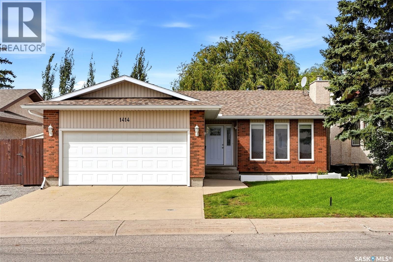 1414 Radway Street N, Regina, Saskatchewan  S4X 4A7 - Photo 1 - SK047640