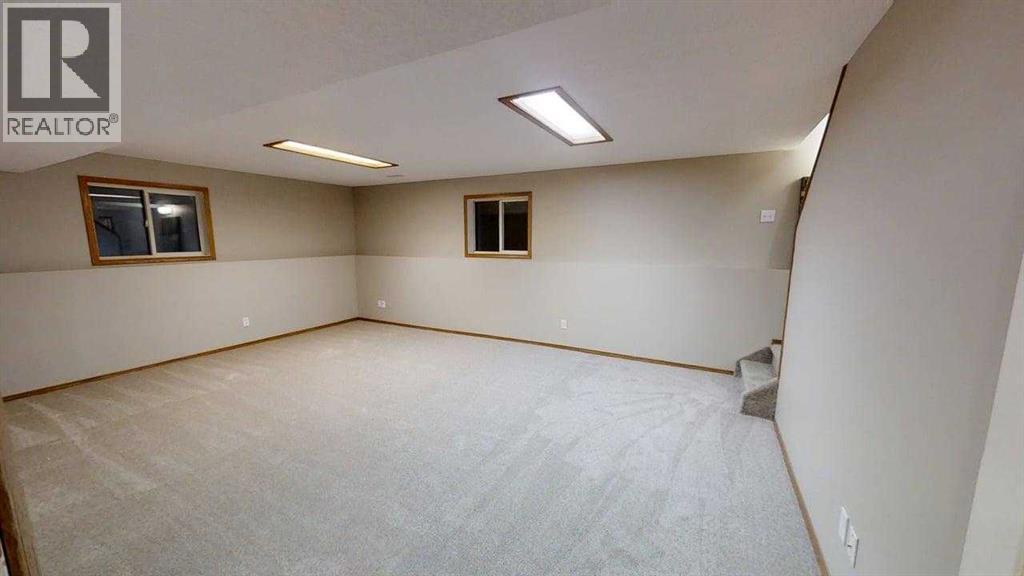 42 Mt Backus Crescent W, Lethbridge, Alberta  T1K 6P6 - Photo 19 - A2343009