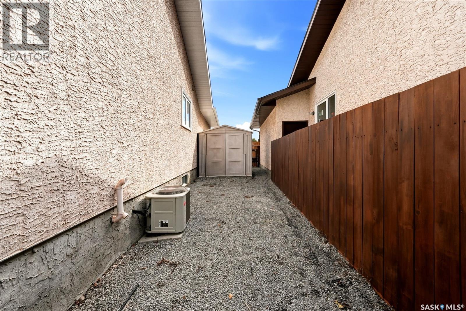1414 Radway Street N, Regina, Saskatchewan  S4X 4A7 - Photo 36 - SK047640