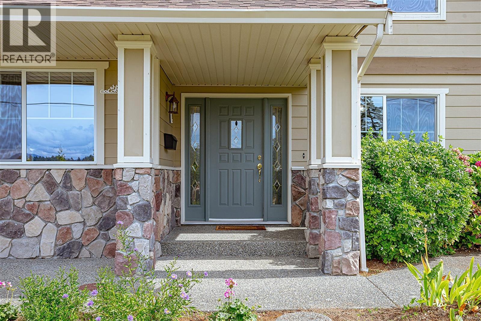 6315 Central Saanich Rd, Central Saanich, British Columbia  V8Z 5T8 - Photo 4 - 1048790
