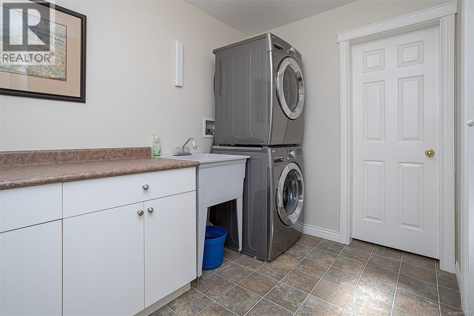 6315 Central Saanich Rd, Central Saanich, British Columbia  V8Z 5T8 - Photo 37 - 1048790