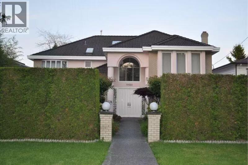 10000 RAILWAY AVENUE, richmond, British Columbia
