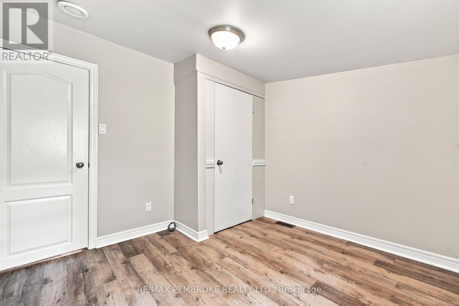 1469 Victoria Street, Petawawa, Ontario  K8H 2G2 - Photo 19 - X13748574