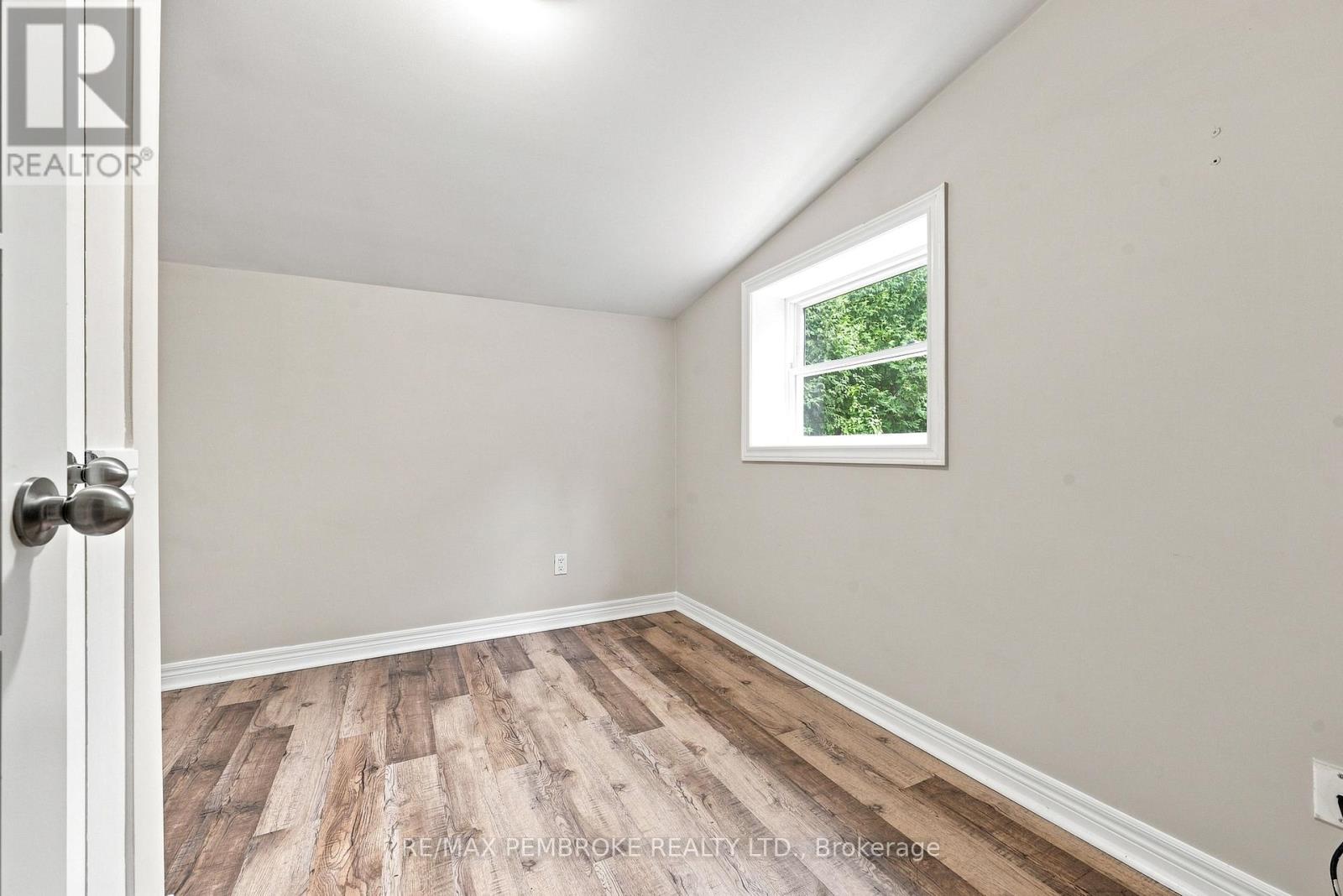 1469 Victoria Street, Petawawa, Ontario  K8H 2G2 - Photo 22 - X13748574