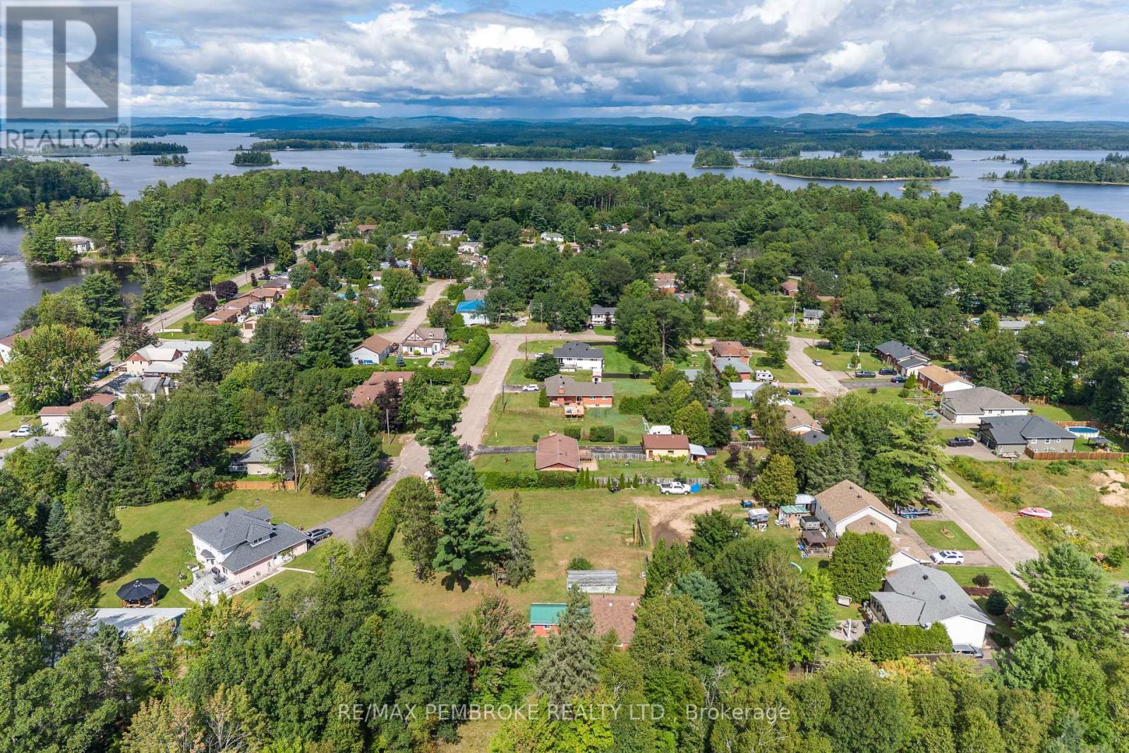 1469 Victoria Street, Petawawa, Ontario  K8H 2G2 - Photo 46 - X13748574