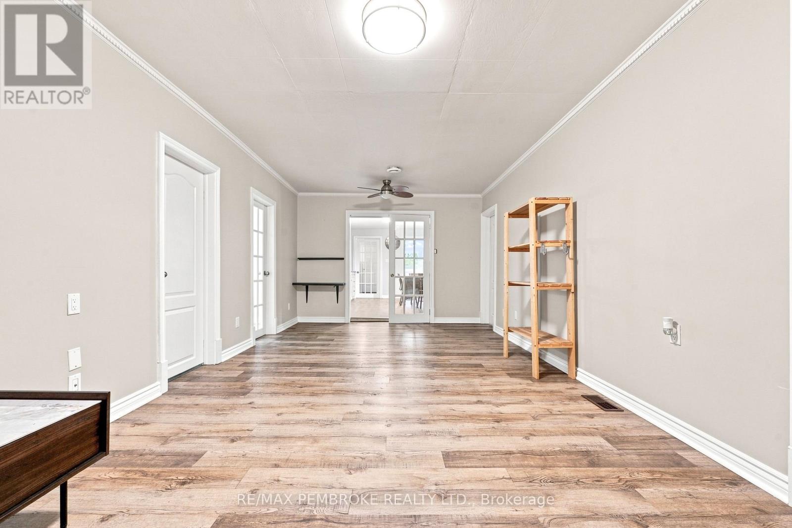 1469 Victoria Street, Petawawa, Ontario  K8H 2G2 - Photo 8 - X13748574
