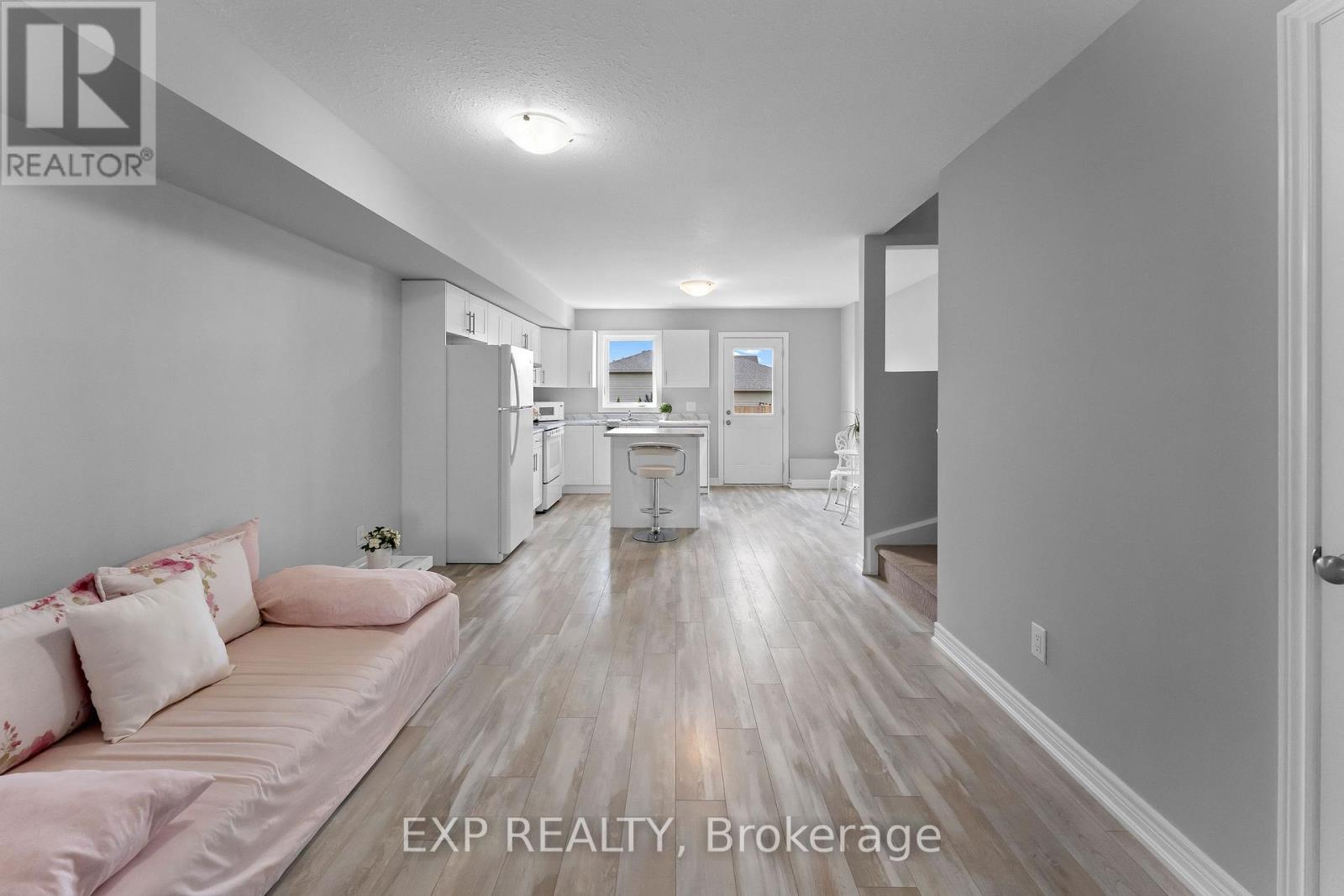 86 - 7768 Ascot Circle, Niagara Falls, Ontario  L2H 3P9 - Photo 8 - X13748588