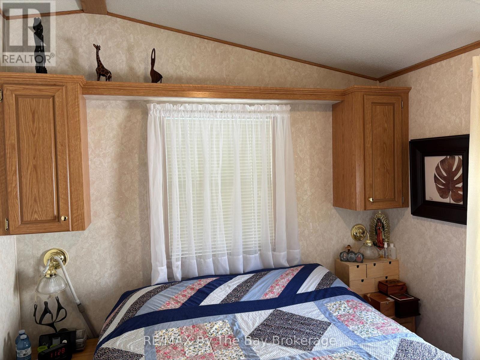 92 - 85 Theme Park Drive, Wasaga Beach, Ontario  L9Z 1X7 - Photo 41 - S13538924