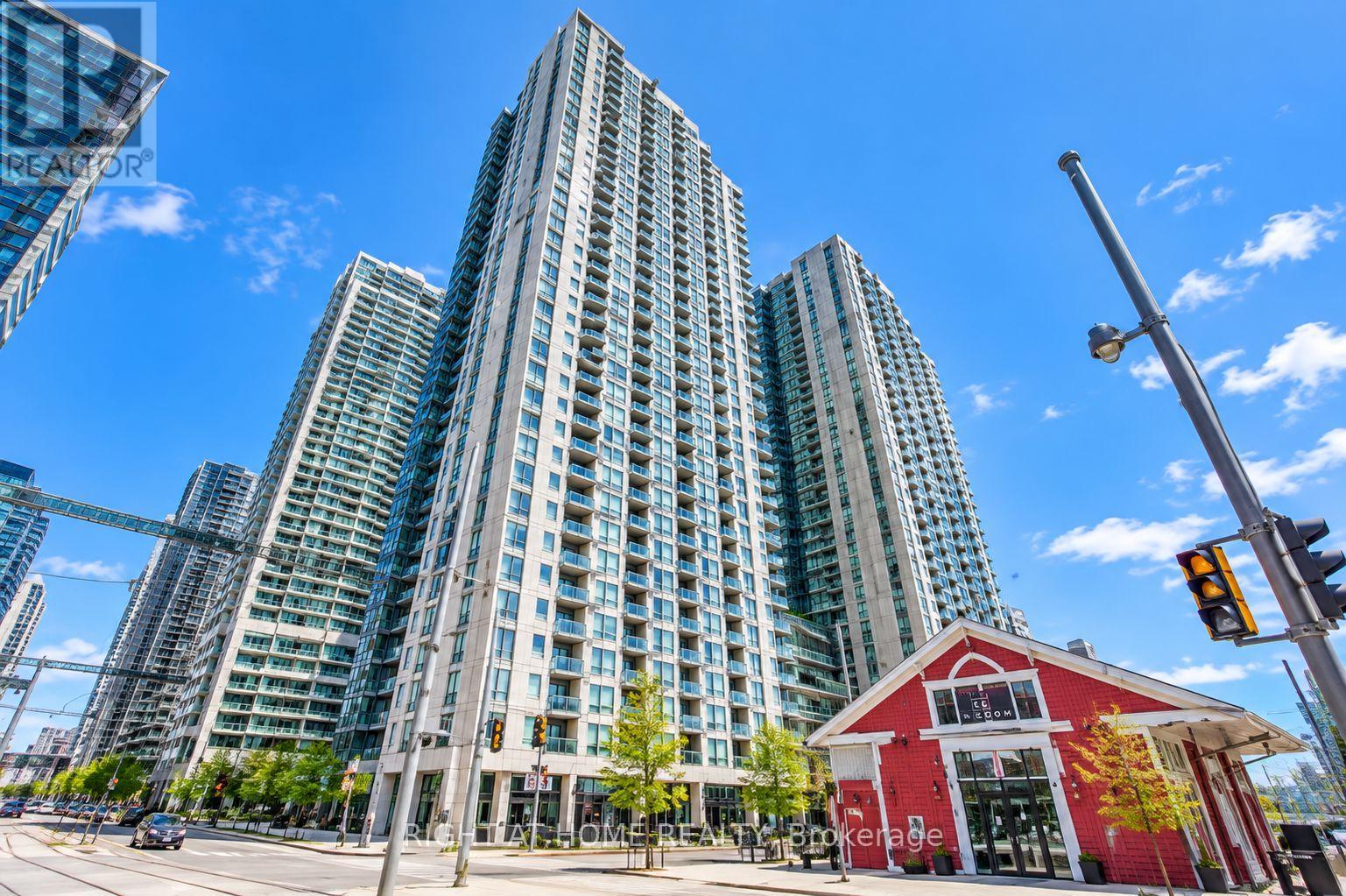 3110 - 77 Harbour Square, Toronto, Ontario  M5J 2S2 - Photo 3 - C13748540