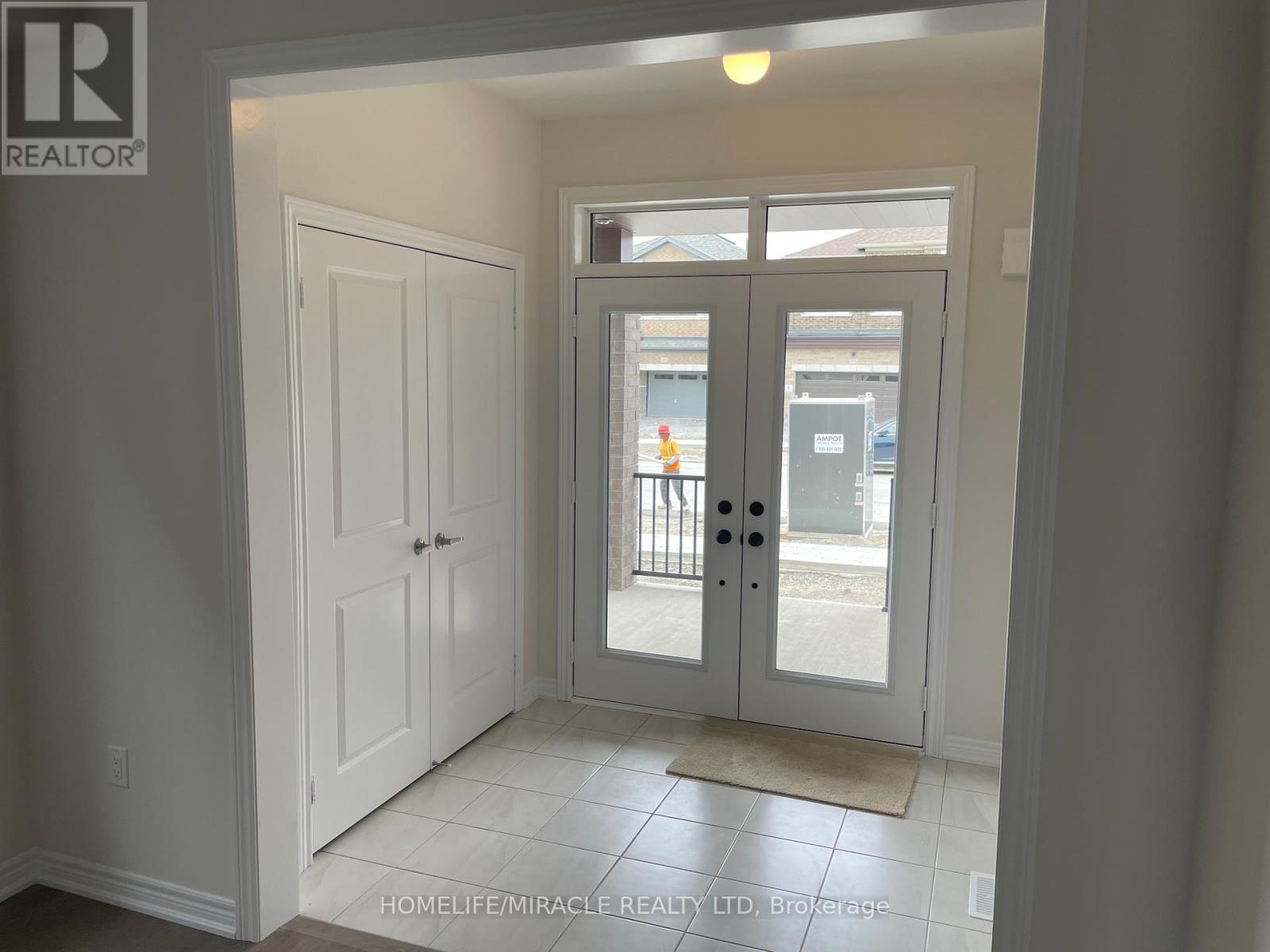 2175 Coppermine Street, Oshawa, Ontario  L1L 0T1 - Photo 4 - E13748552