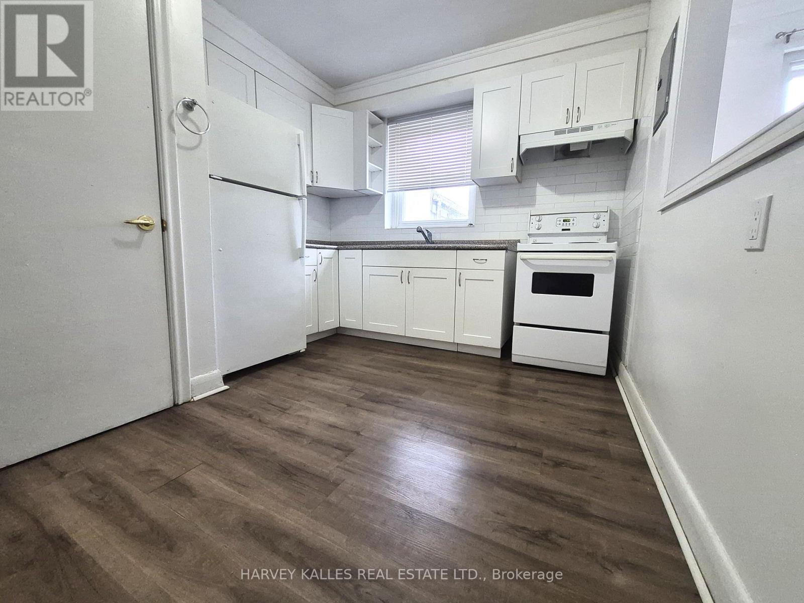 8 - 2905 St Clair Avenue E, Toronto, Ontario  M4B 1N5 - Photo 10 - E13748600