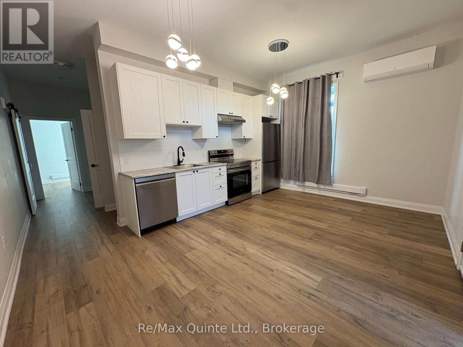 2 - 22 Mcgill Street, Quinte West, Ontario  K8V 3J2 - Photo 5 - X13609402