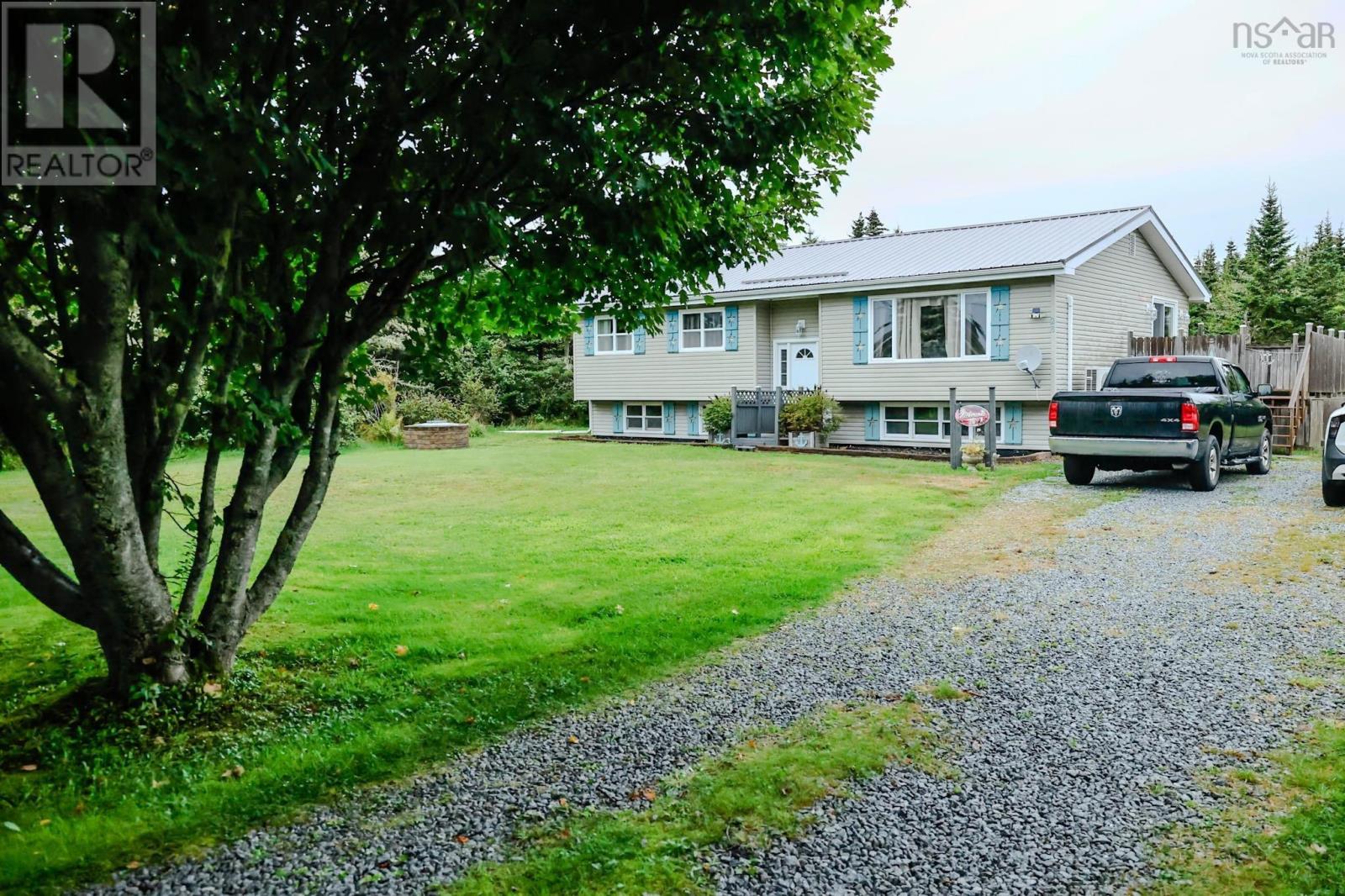 28 Penney Road, South Side, Nova Scotia  B0W 1P0 - Photo 2 - 202622477
