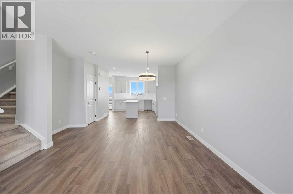 67 Huxland Road, Calgary, Alberta  T2A 6Z7 - Photo 8 - A2318872