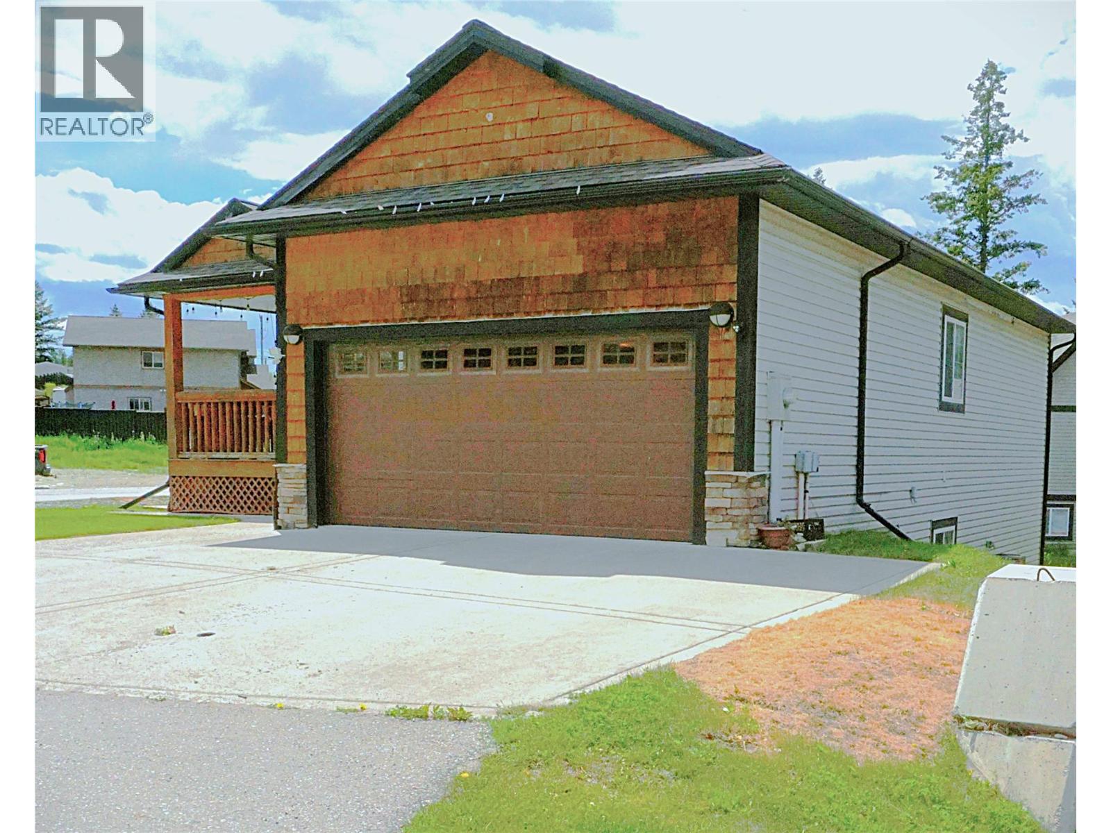 7311 Copperhorn Drive, Radium Hot Springs, British Columbia  V0A 1M0 - Photo 2 - 10392109