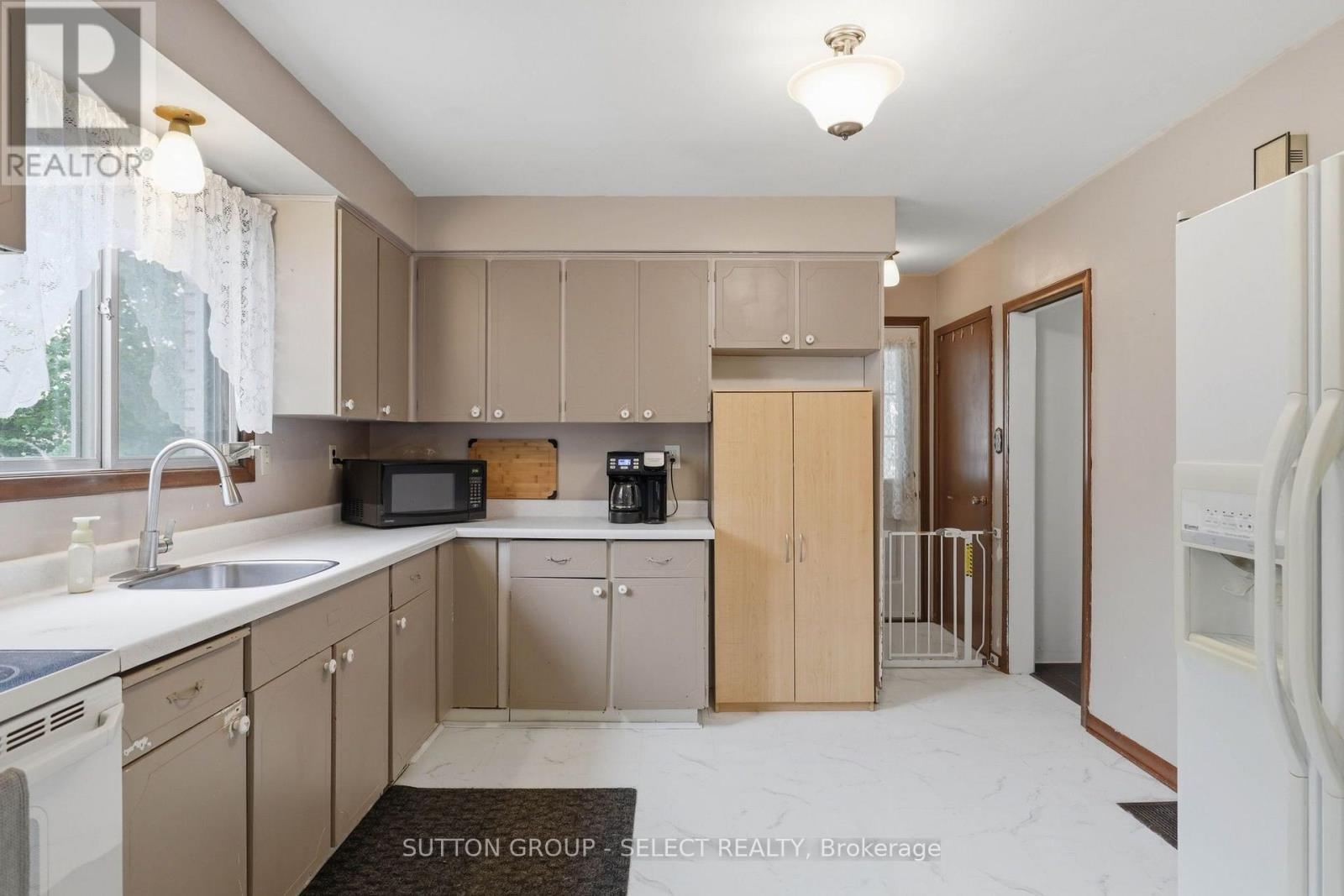 44 South Edgeware Road, St. Thomas, Ontario  N5P 2H4 - Photo 18 - X13748634